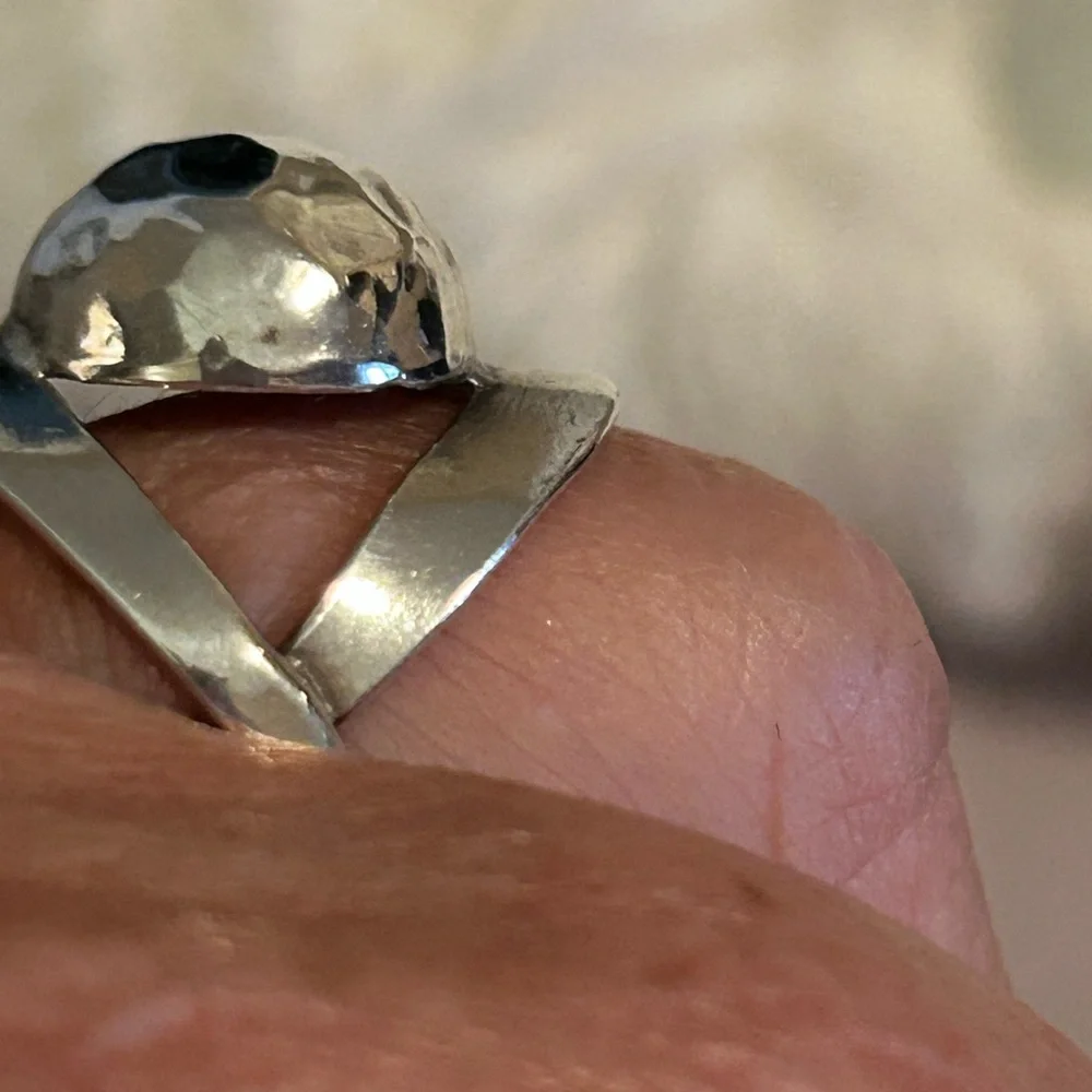 Chic Silver Accessory Ring - Picture 2 of 4